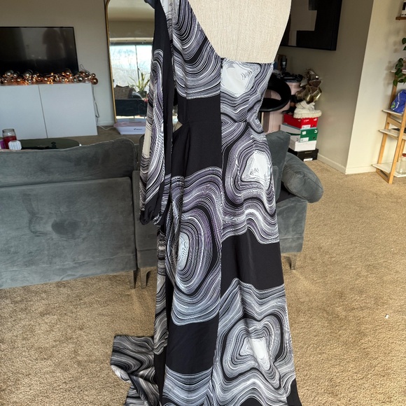 abstract printed 3d rose one shoulder maxi dress with slit - Picture 7 of 8